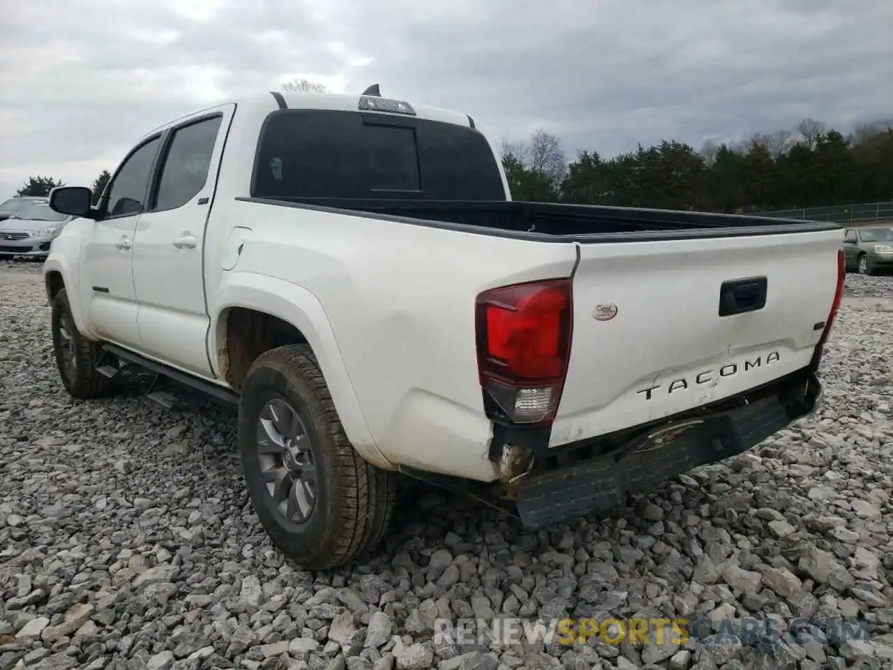 3 Photograph of a damaged car 5TFAZ5CN8KX077921 TOYOTA TACOMA 2019