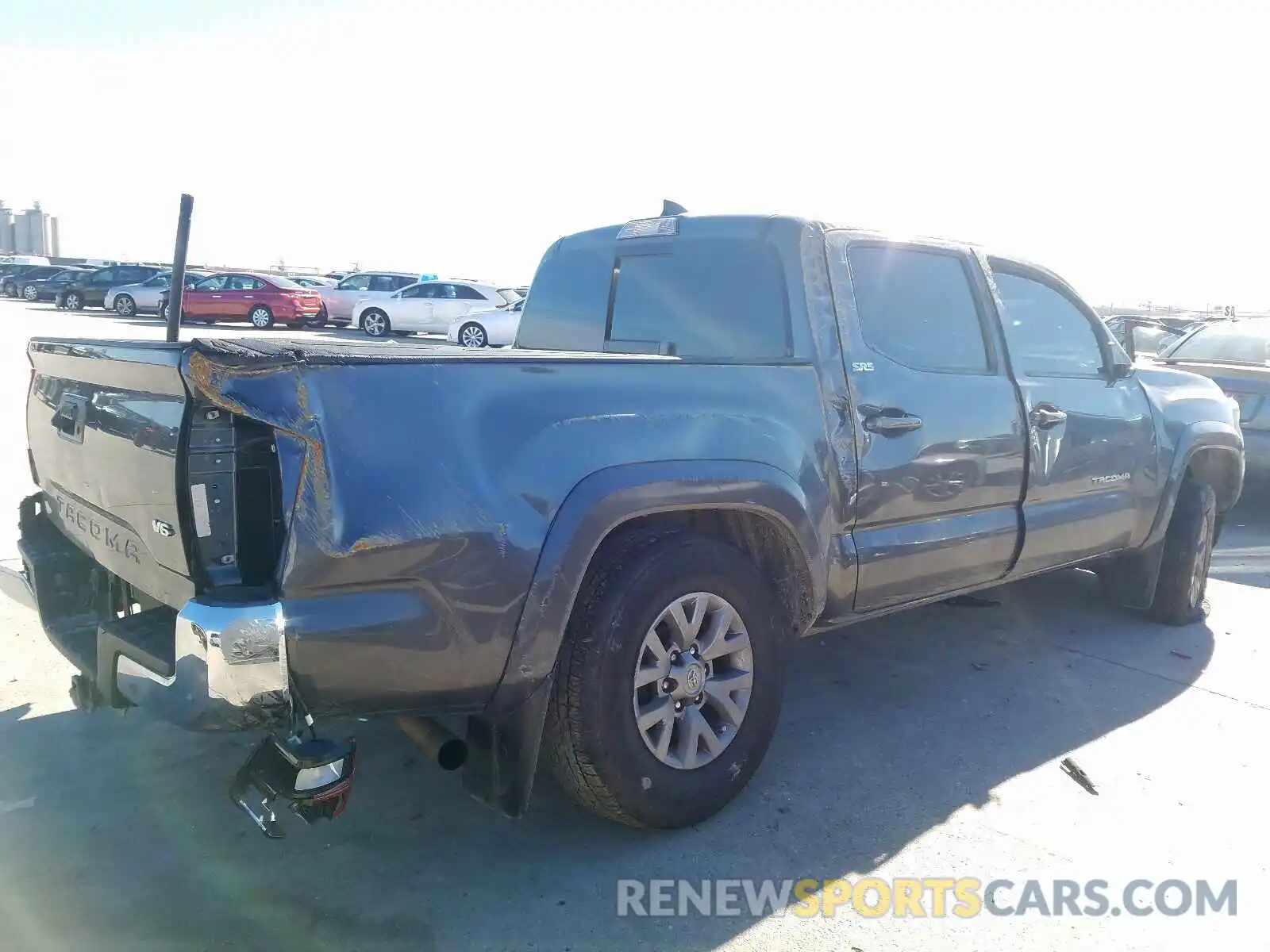 4 Photograph of a damaged car 5TFAZ5CN8KX079488 TOYOTA TACOMA 2019