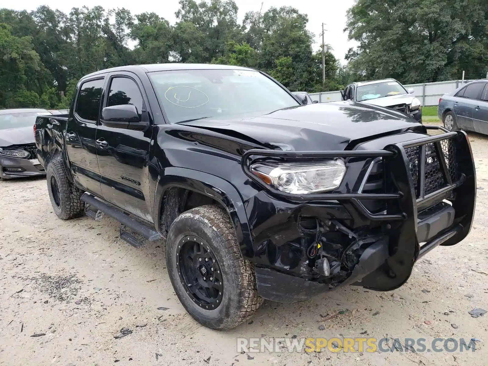 1 Photograph of a damaged car 5TFAZ5CN8KX079636 TOYOTA TACOMA 2019