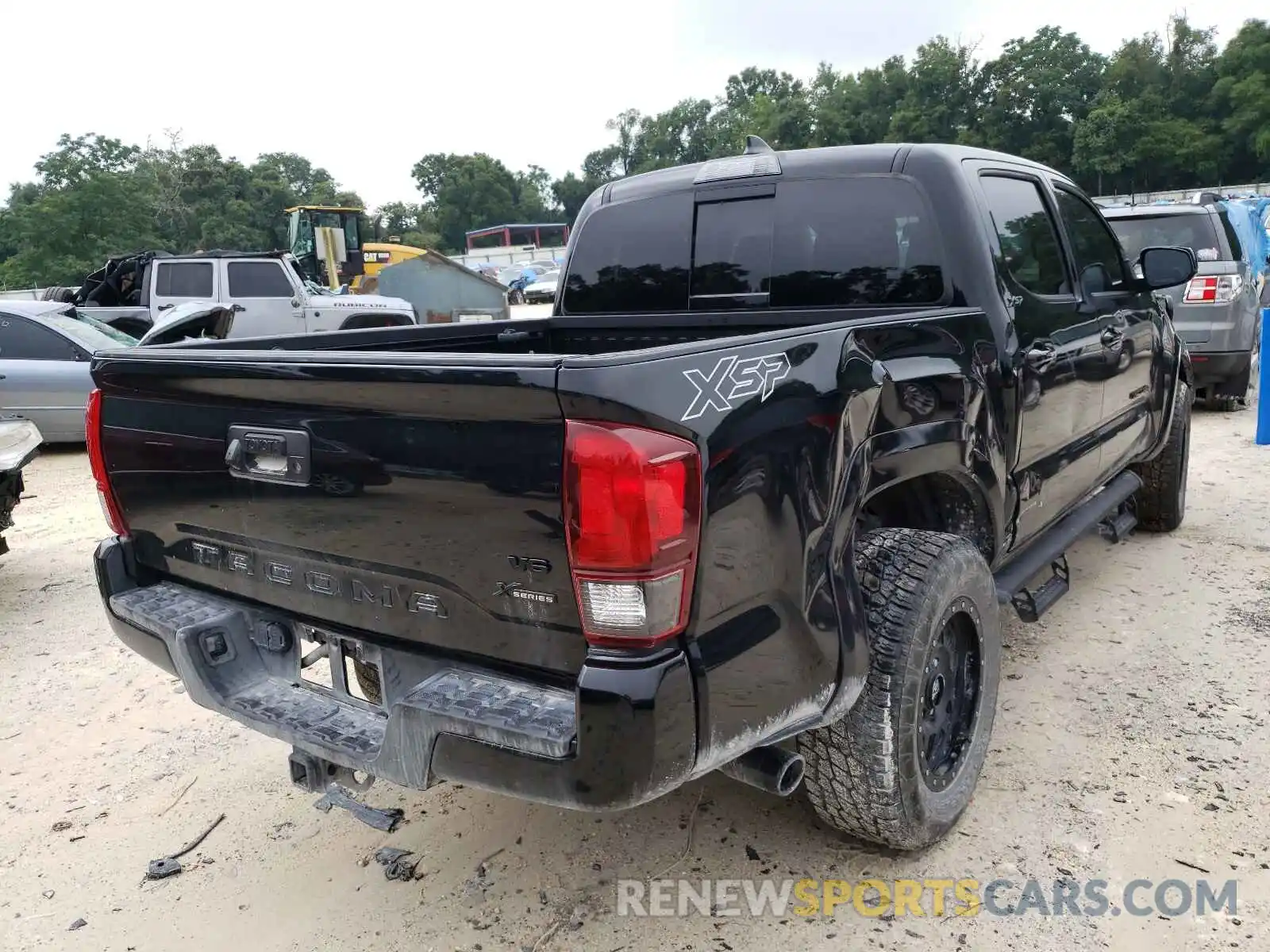 4 Photograph of a damaged car 5TFAZ5CN8KX079636 TOYOTA TACOMA 2019