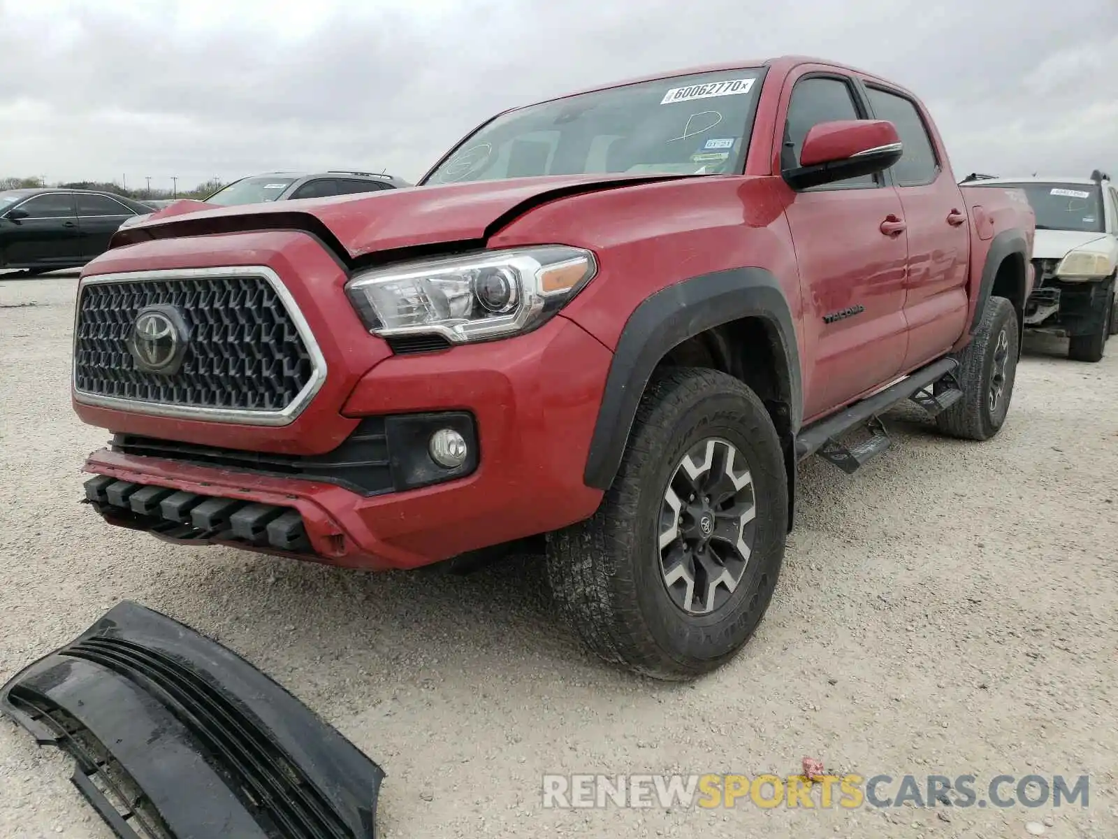 2 Photograph of a damaged car 5TFAZ5CN8KX080172 TOYOTA TACOMA 2019