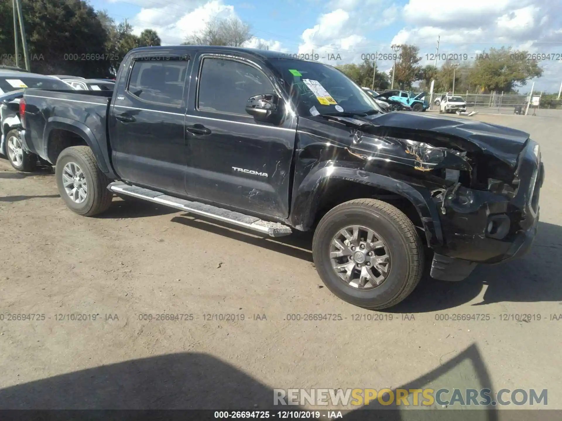 1 Photograph of a damaged car 5TFAZ5CN8KX080317 TOYOTA TACOMA 2019