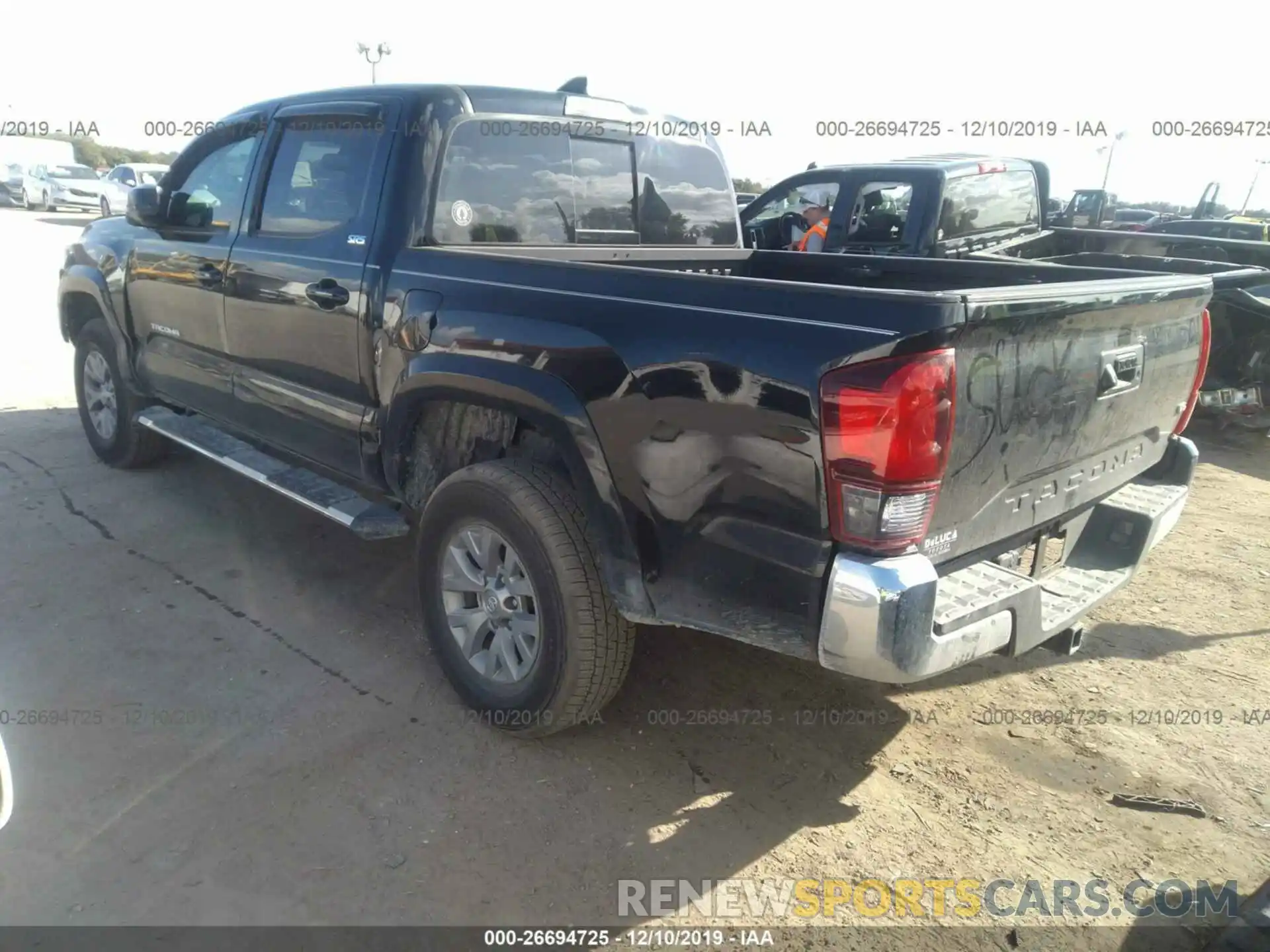 3 Photograph of a damaged car 5TFAZ5CN8KX080317 TOYOTA TACOMA 2019