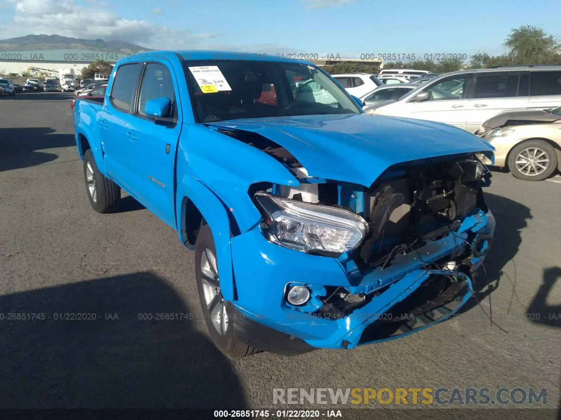 1 Photograph of a damaged car 5TFAZ5CN8KX080768 TOYOTA TACOMA 2019