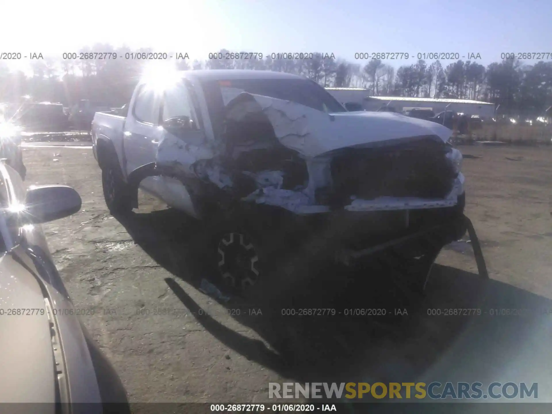 1 Photograph of a damaged car 5TFAZ5CN8KX081760 TOYOTA TACOMA 2019