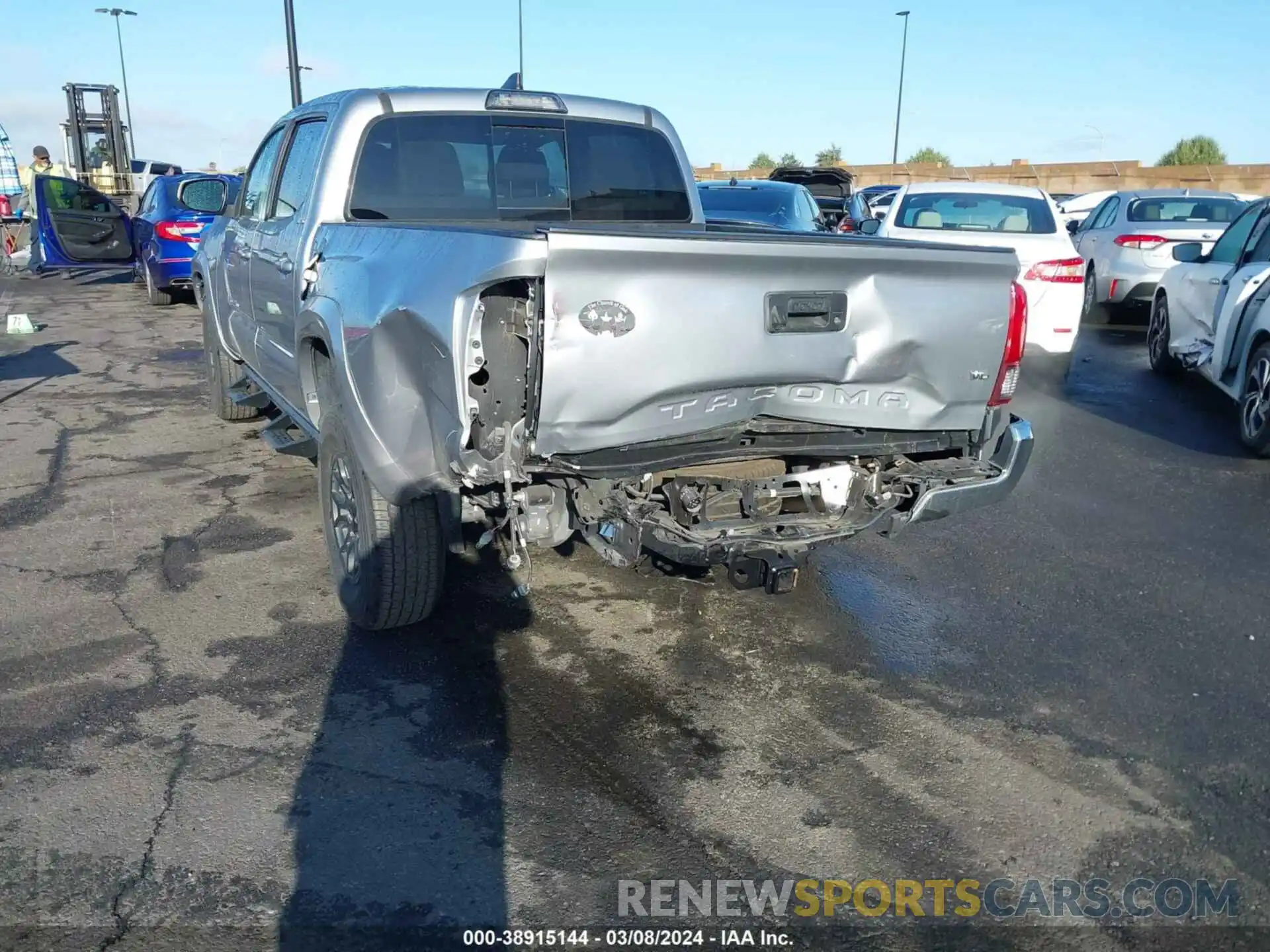 12 Photograph of a damaged car 5TFAZ5CN8KX083136 TOYOTA TACOMA 2019