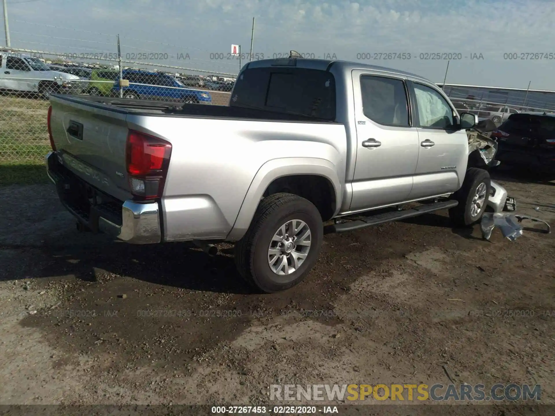 4 Photograph of a damaged car 5TFAZ5CN8KX084870 TOYOTA TACOMA 2019