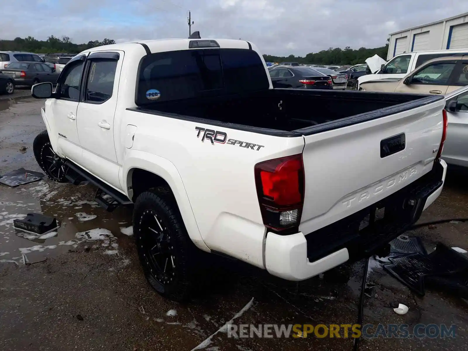 3 Photograph of a damaged car 5TFAZ5CN9KX075479 TOYOTA TACOMA 2019