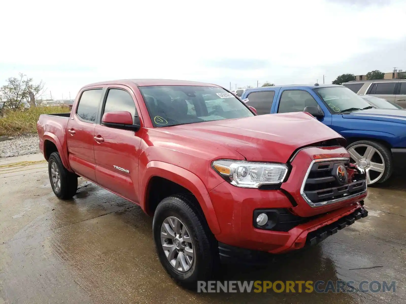 1 Photograph of a damaged car 5TFAZ5CN9KX075627 TOYOTA TACOMA 2019