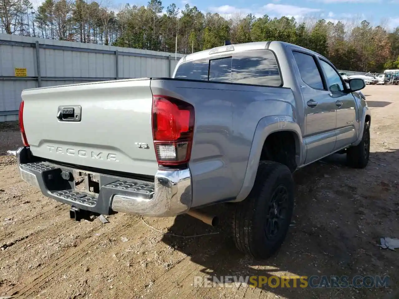 4 Photograph of a damaged car 5TFAZ5CN9KX076177 TOYOTA TACOMA 2019