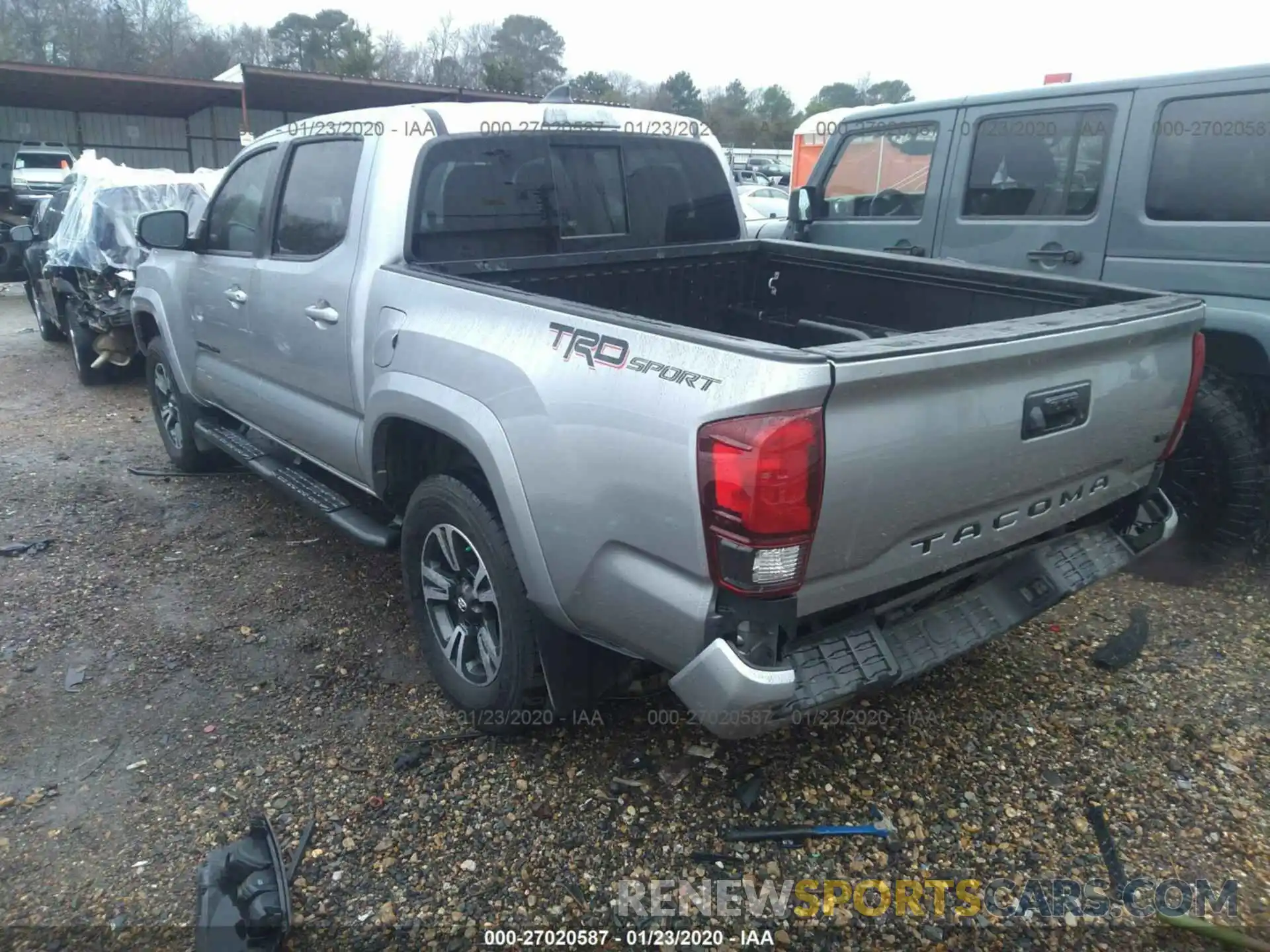 3 Photograph of a damaged car 5TFAZ5CN9KX076311 TOYOTA TACOMA 2019