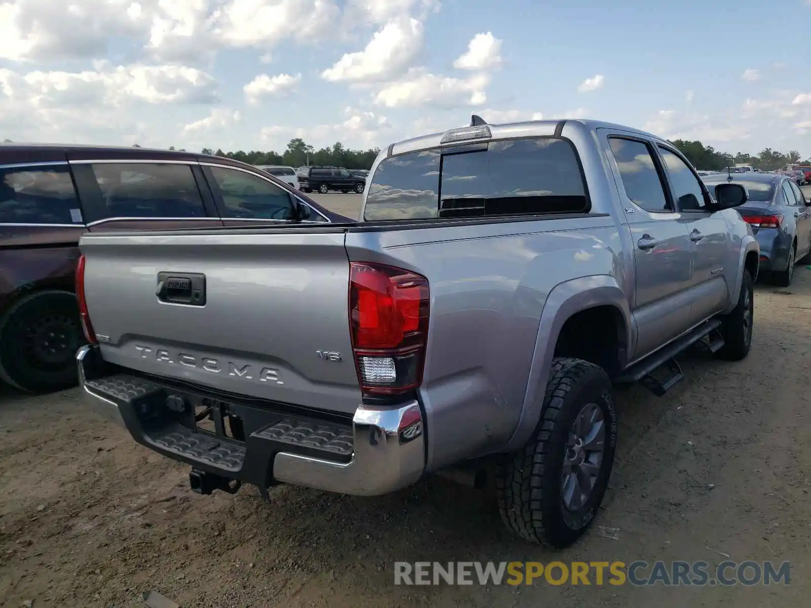 4 Фотография поврежденного автомобиля 5TFAZ5CN9KX077233 TOYOTA TACOMA 2019