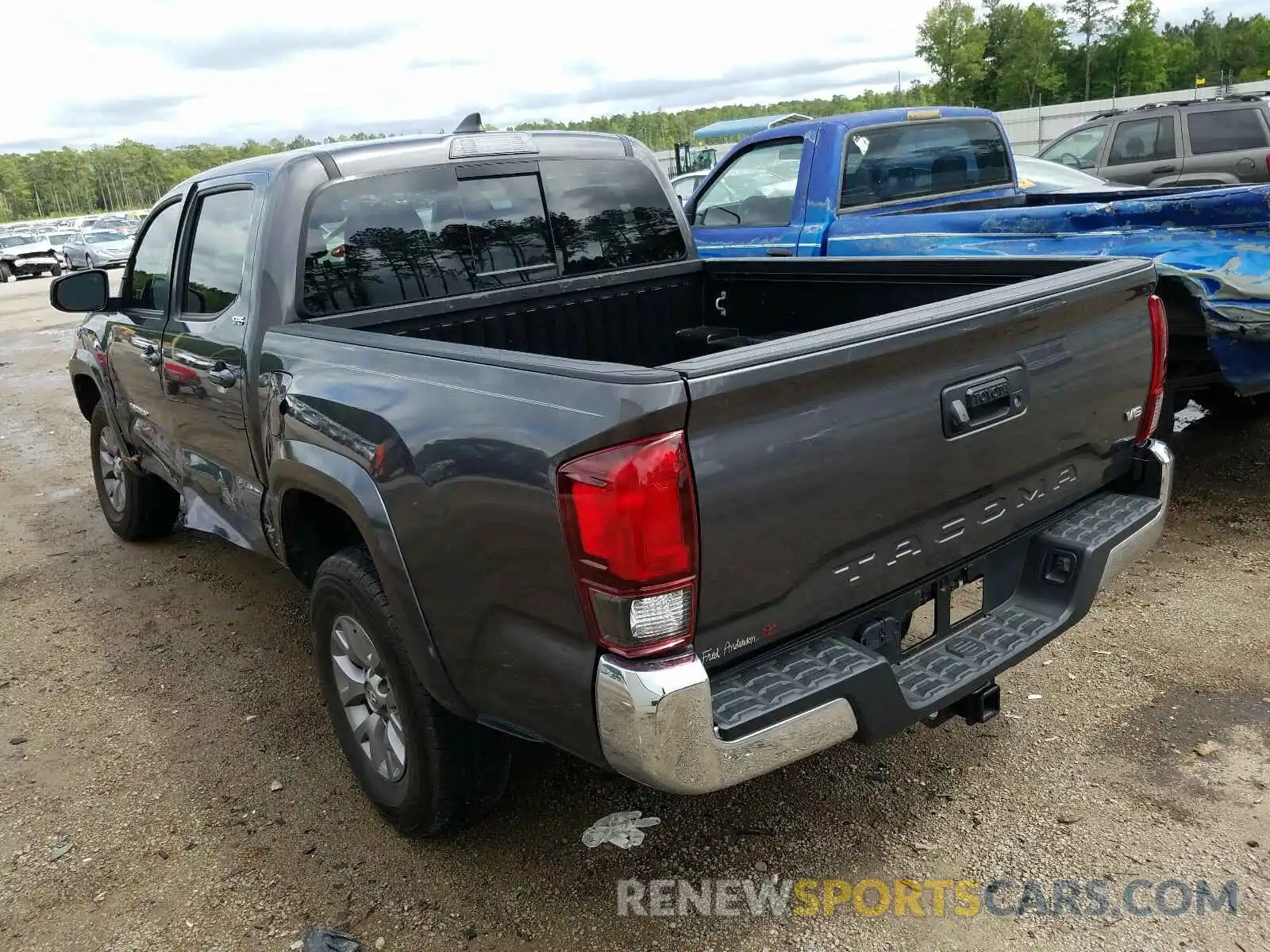 3 Photograph of a damaged car 5TFAZ5CN9KX078351 TOYOTA TACOMA 2019