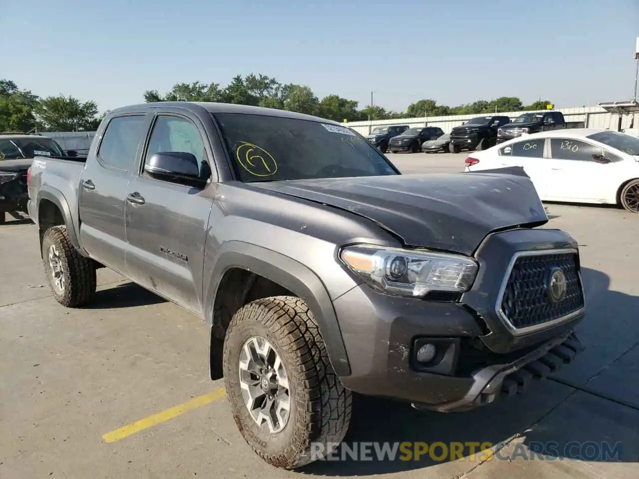 1 Photograph of a damaged car 5TFAZ5CN9KX079287 TOYOTA TACOMA 2019