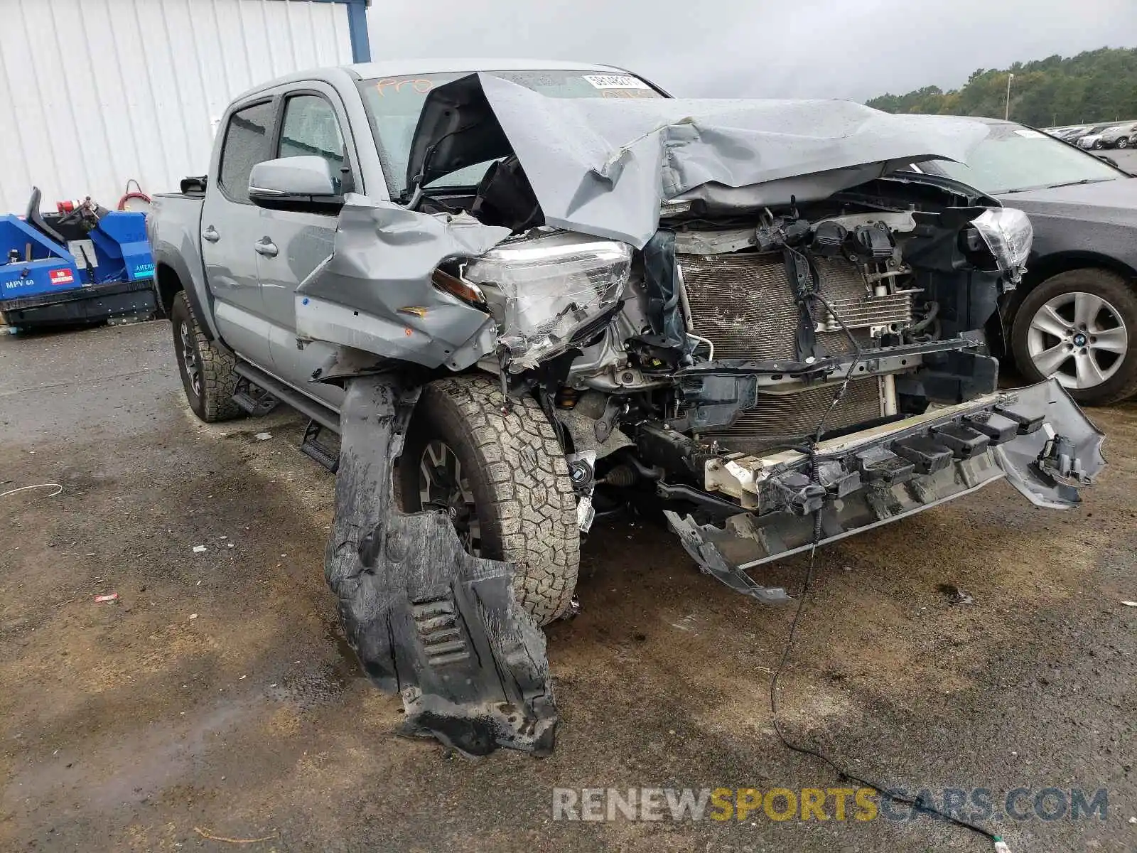 1 Photograph of a damaged car 5TFAZ5CN9KX086577 TOYOTA TACOMA 2019