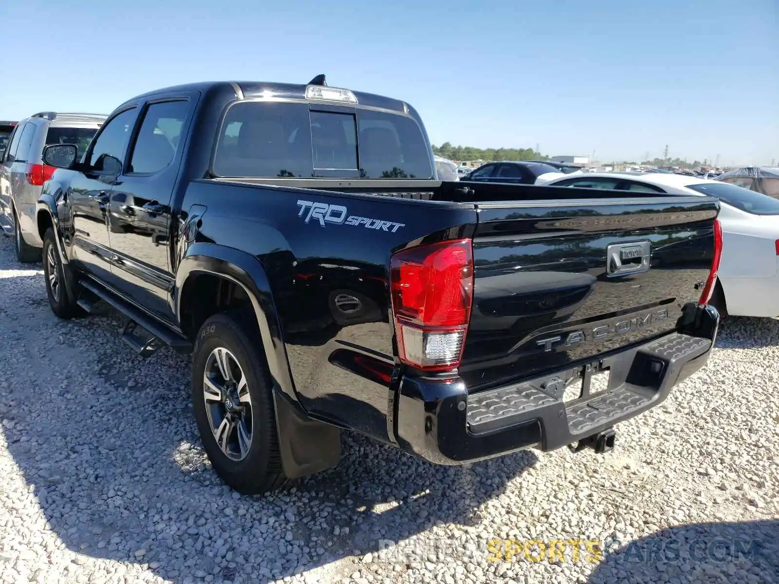 3 Photograph of a damaged car 5TFAZ5CN9KX086904 TOYOTA TACOMA 2019