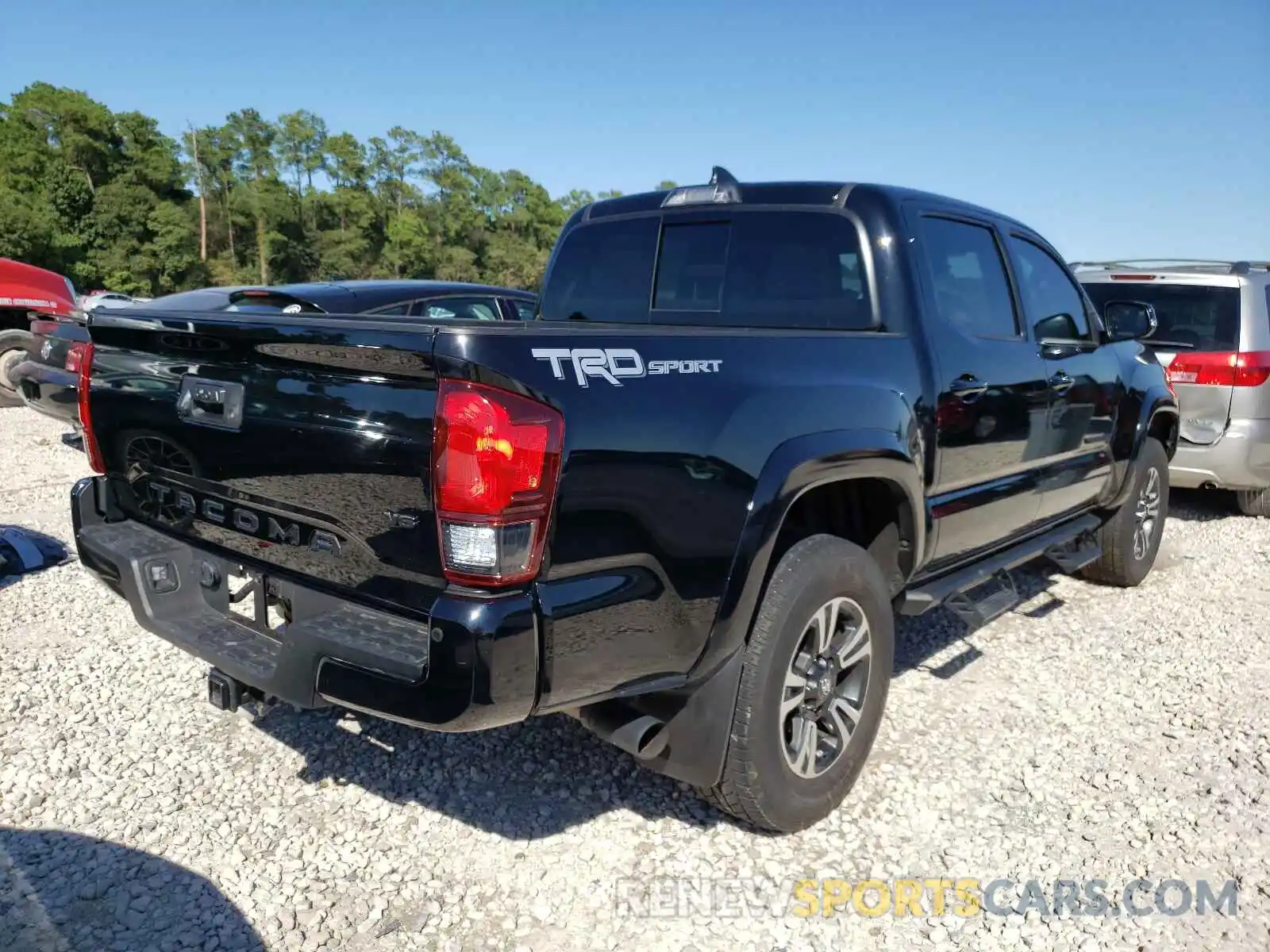 4 Photograph of a damaged car 5TFAZ5CN9KX086904 TOYOTA TACOMA 2019