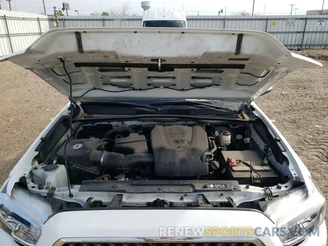 7 Photograph of a damaged car 5TFAZ5CNXKX072770 TOYOTA TACOMA 2019