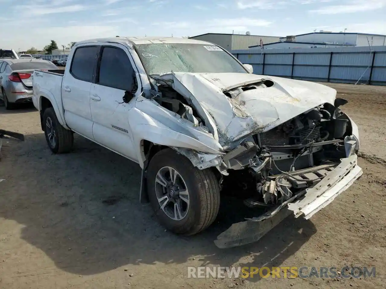 1 Фотография поврежденного автомобиля 5TFAZ5CNXKX074888 TOYOTA TACOMA 2019