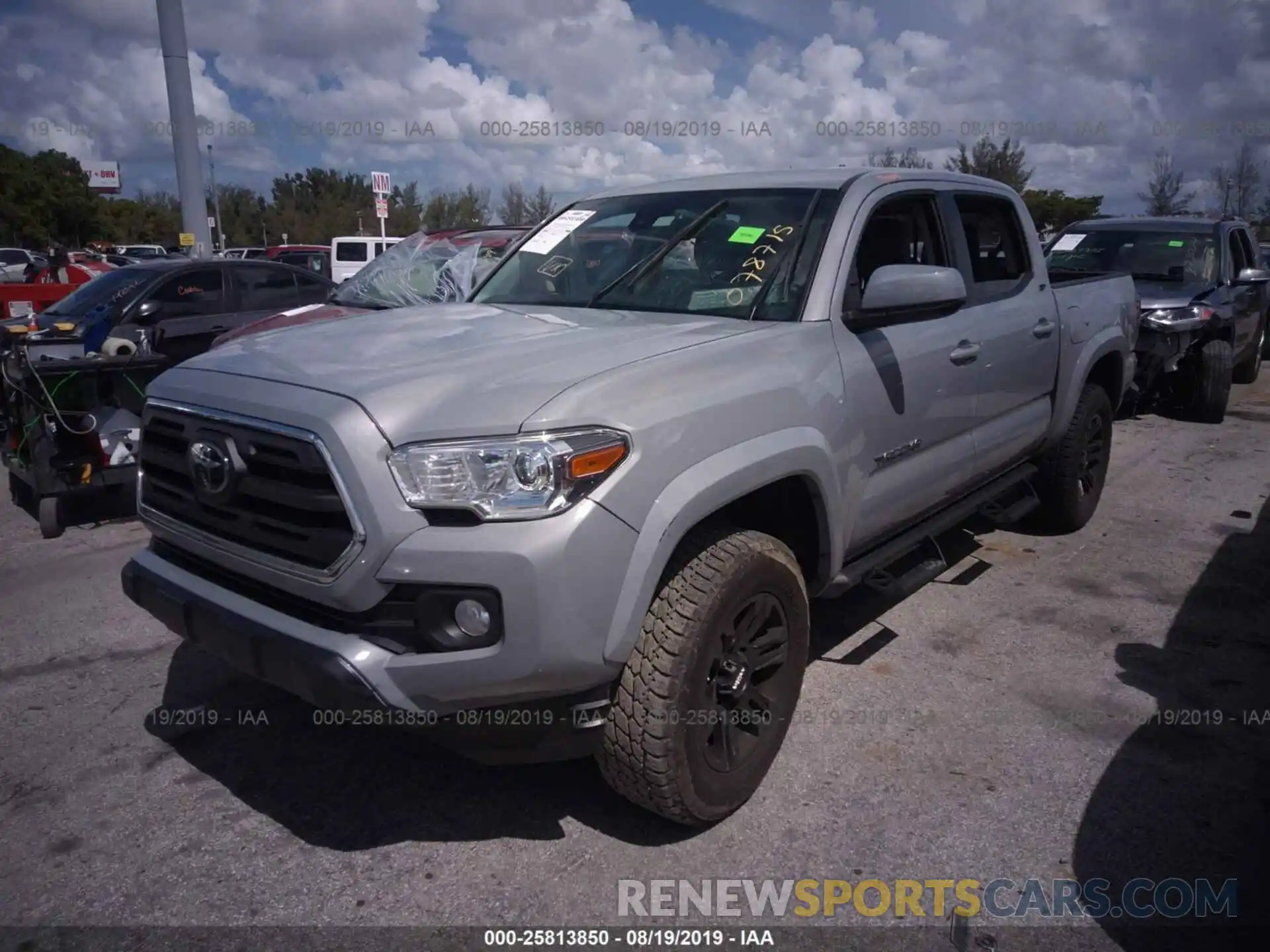 2 Photograph of a damaged car 5TFAZ5CNXKX078715 TOYOTA TACOMA 2019