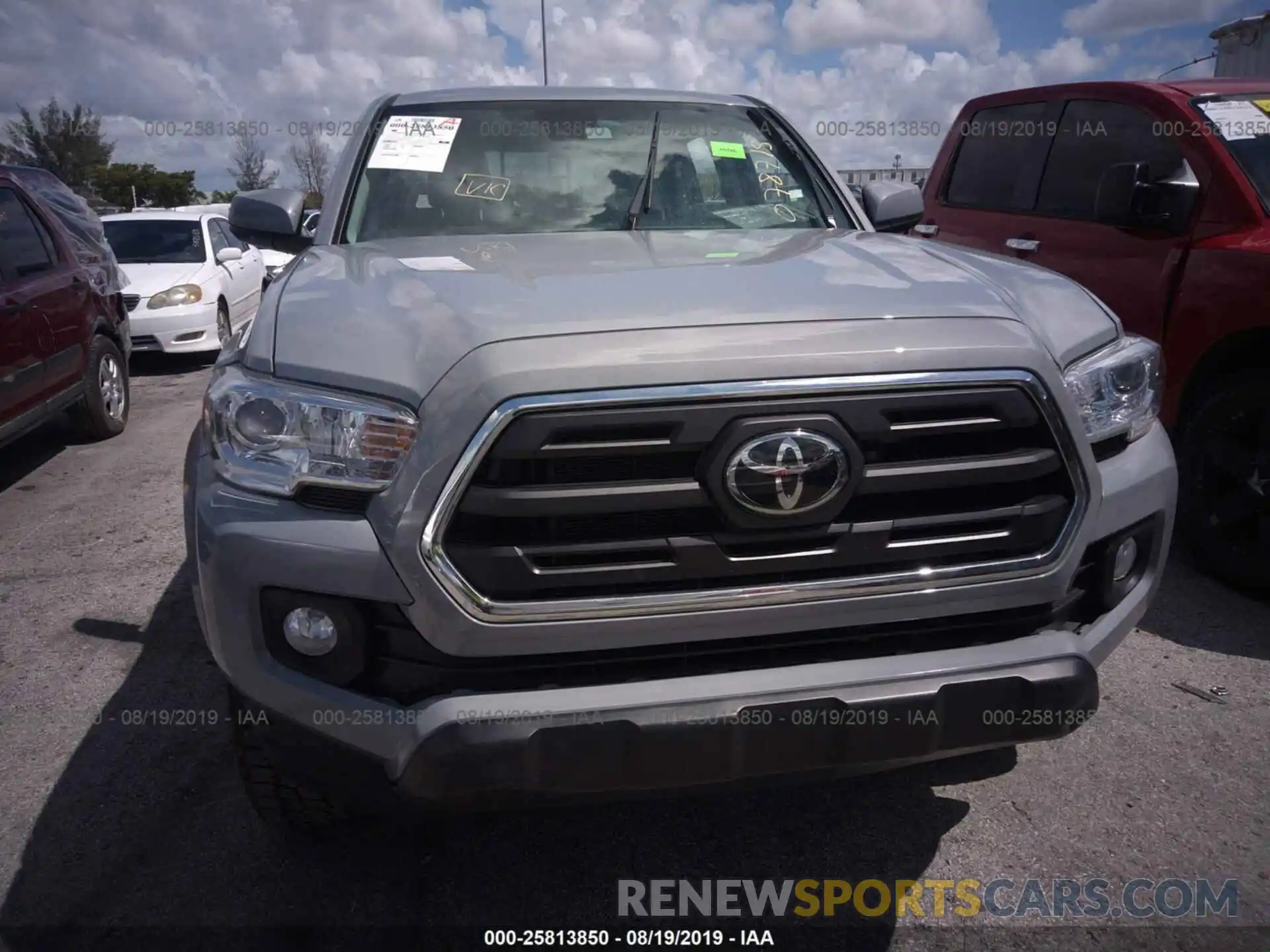 6 Photograph of a damaged car 5TFAZ5CNXKX078715 TOYOTA TACOMA 2019