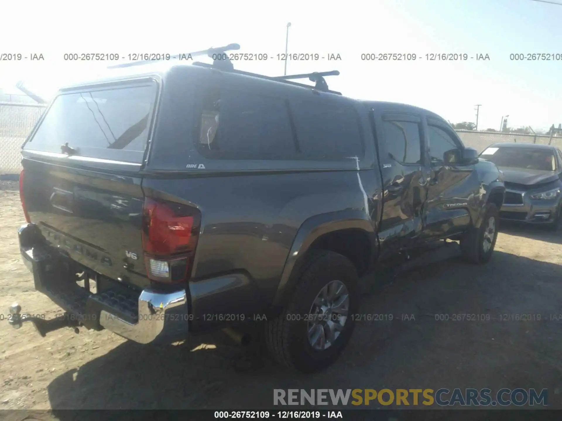 4 Фотография поврежденного автомобиля 5TFAZ5CNXKX079699 TOYOTA TACOMA 2019