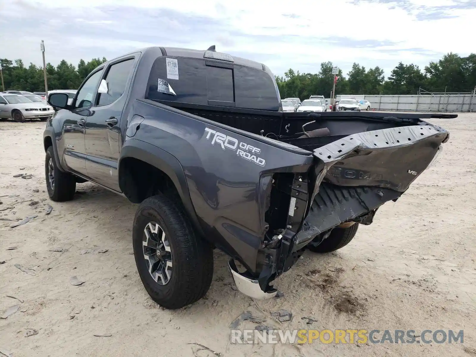 3 Photograph of a damaged car 5TFAZ5CNXKX080027 TOYOTA TACOMA 2019