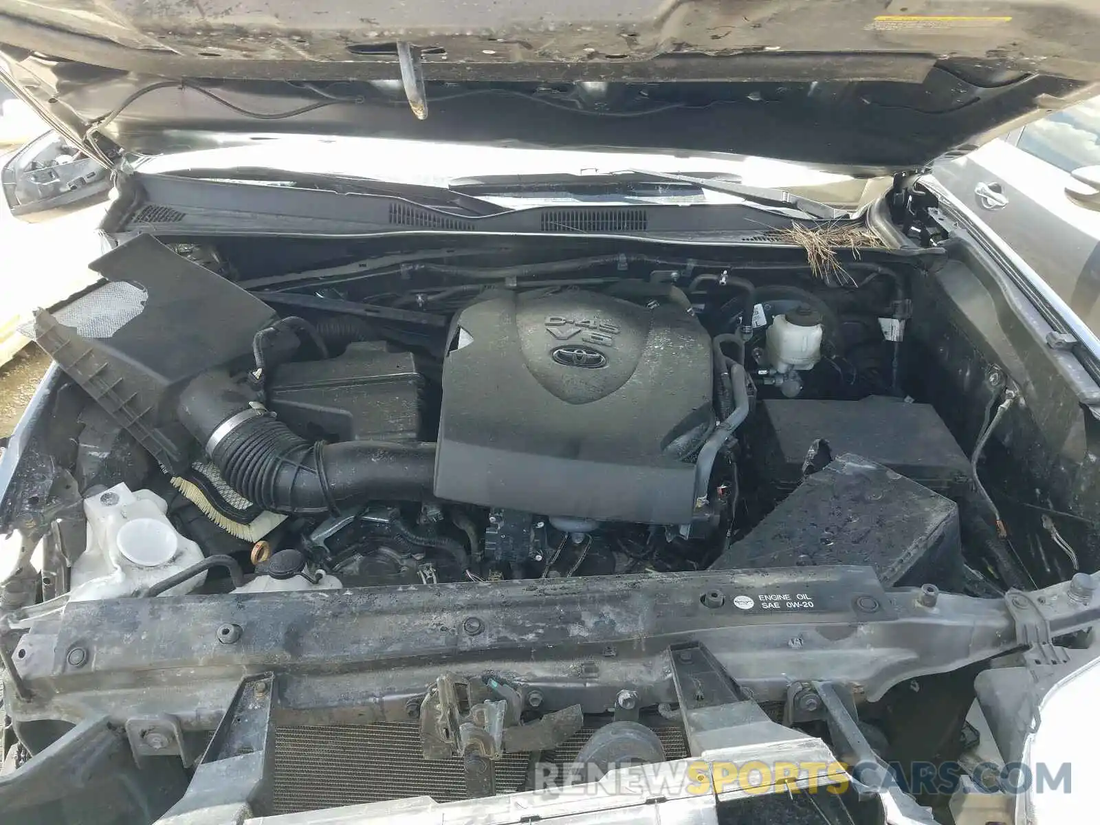 7 Photograph of a damaged car 5TFAZ5CNXKX080481 TOYOTA TACOMA 2019