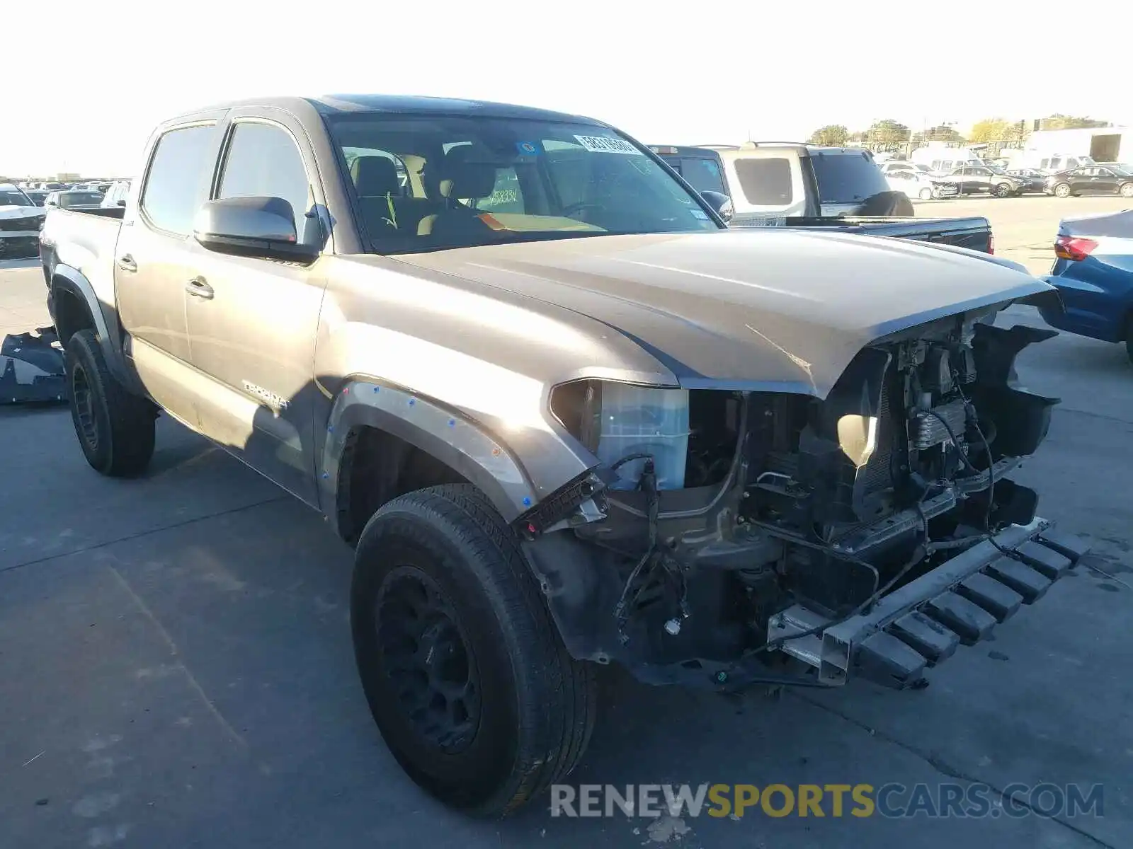 1 Photograph of a damaged car 5TFAZ5CNXKX085289 TOYOTA TACOMA 2019