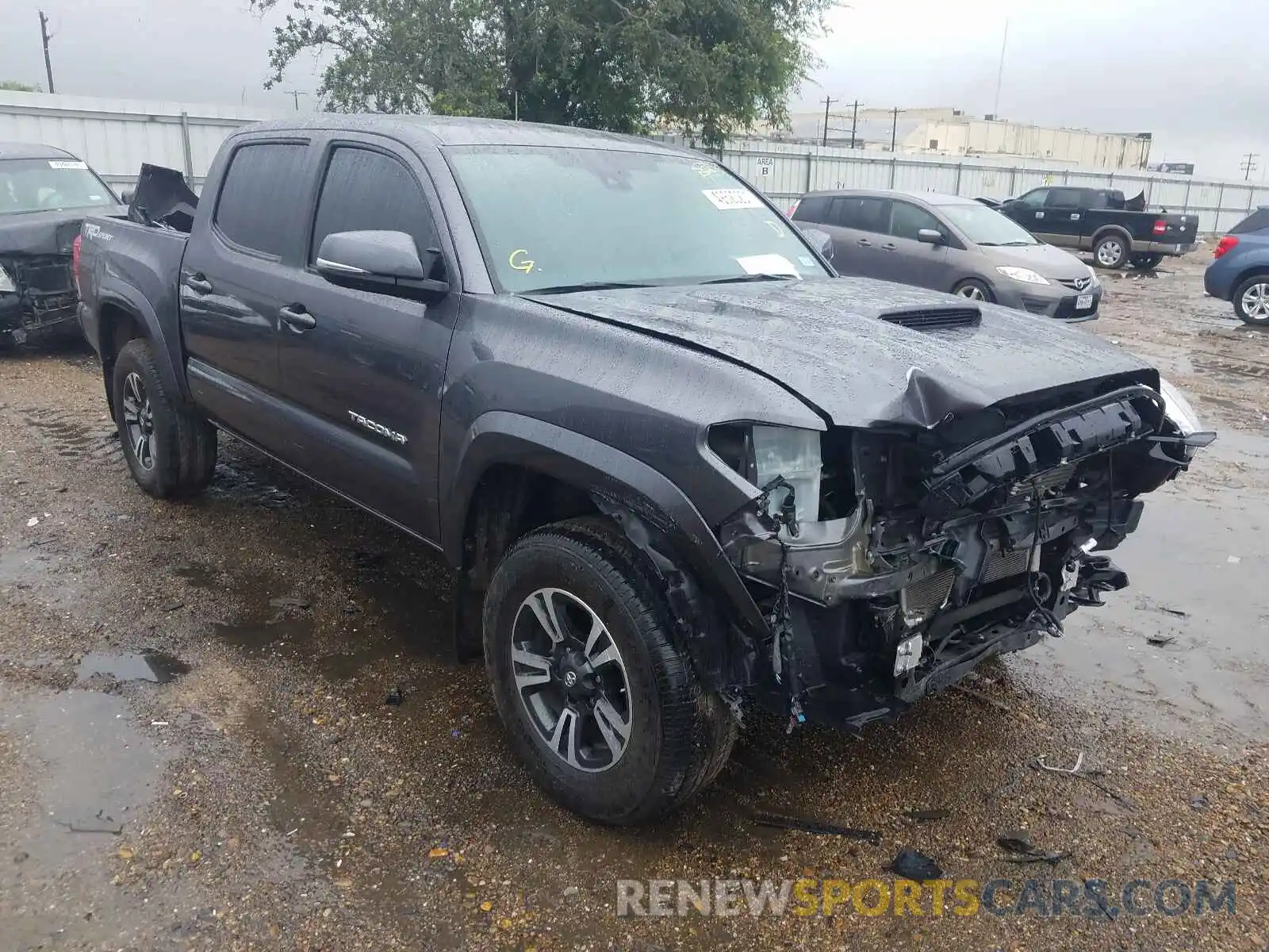 1 Photograph of a damaged car 5TFAZ5CNXKX086538 TOYOTA TACOMA 2019