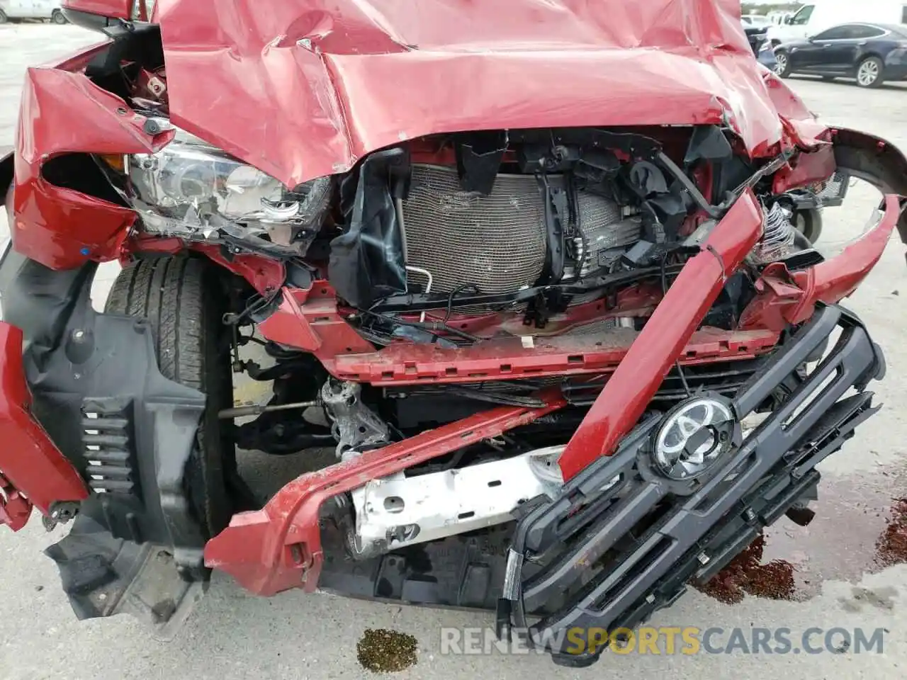 9 Photograph of a damaged car 5TFAZ5CNXKX087446 TOYOTA TACOMA 2019