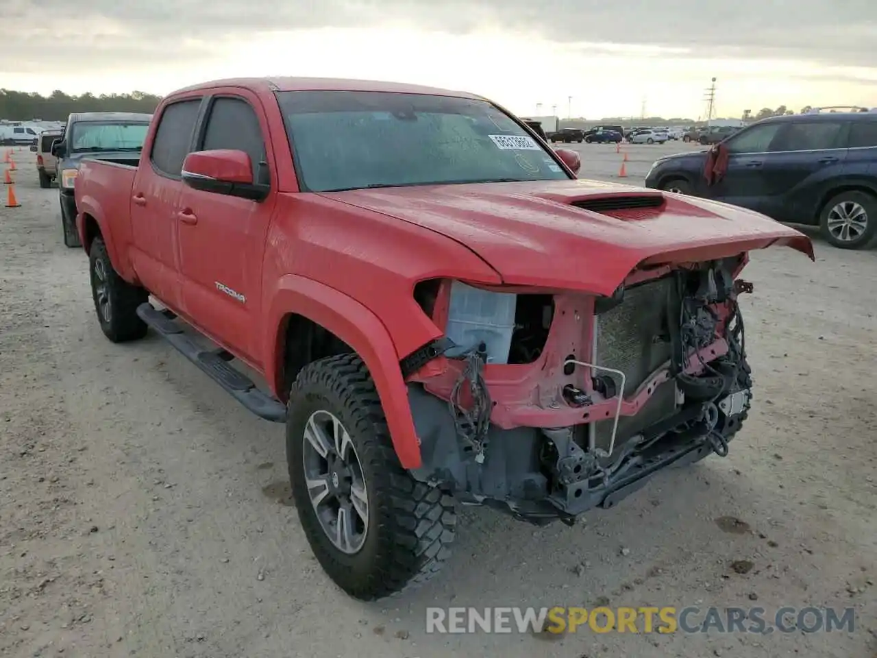 1 Фотография поврежденного автомобиля 5TFBZ5DN7KX004512 TOYOTA TACOMA 2019