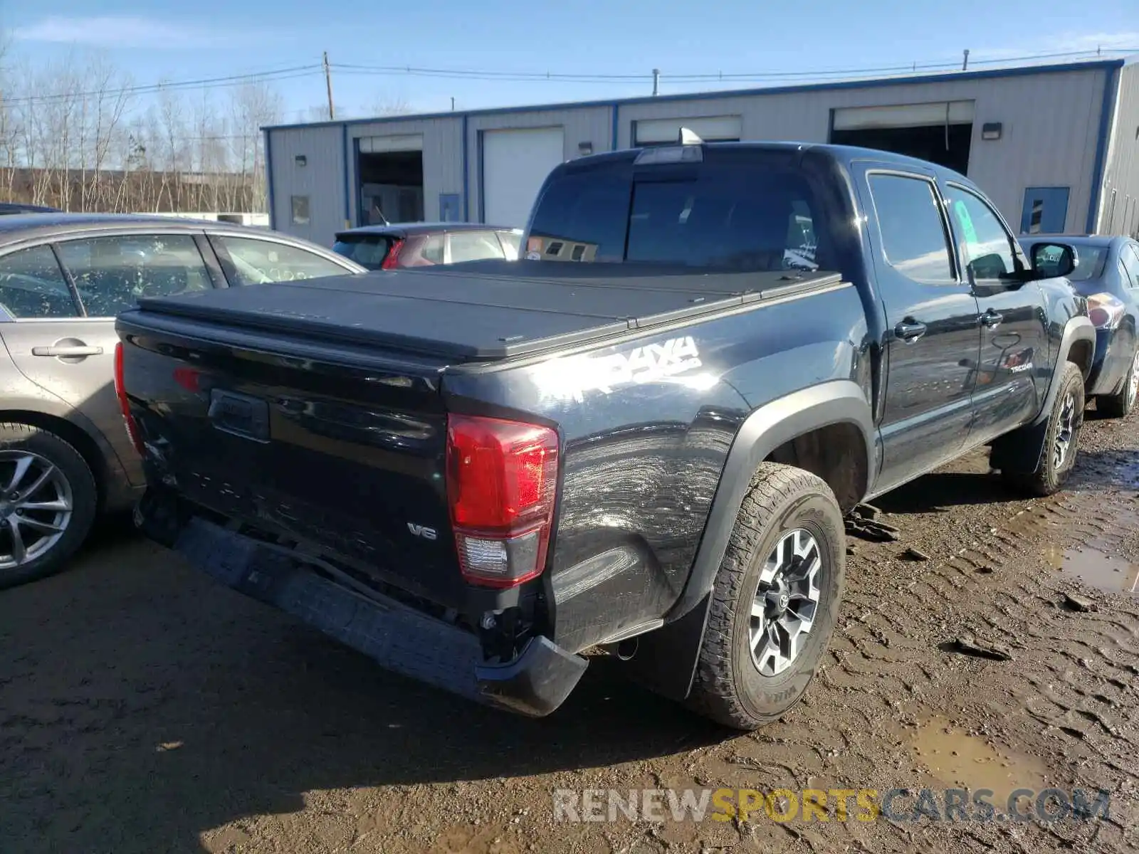 4 Фотография поврежденного автомобиля 5TFCZ5AN0KX168919 TOYOTA TACOMA 2019