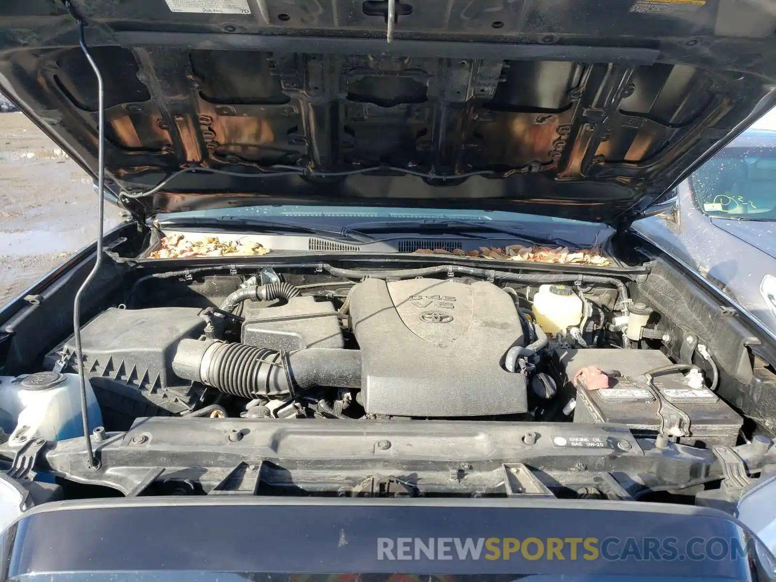 7 Photograph of a damaged car 5TFCZ5AN0KX168919 TOYOTA TACOMA 2019