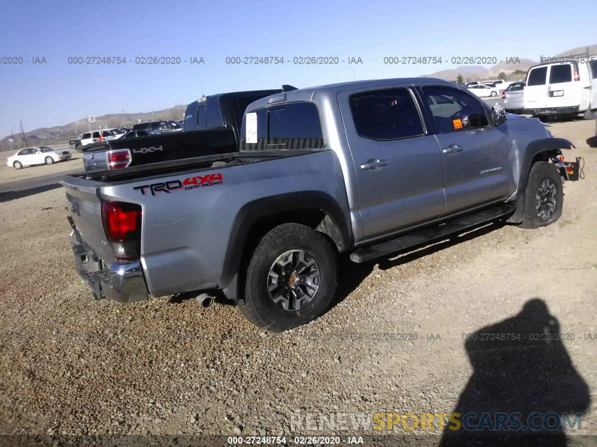 4 Photograph of a damaged car 5TFCZ5AN0KX171187 TOYOTA TACOMA 2019