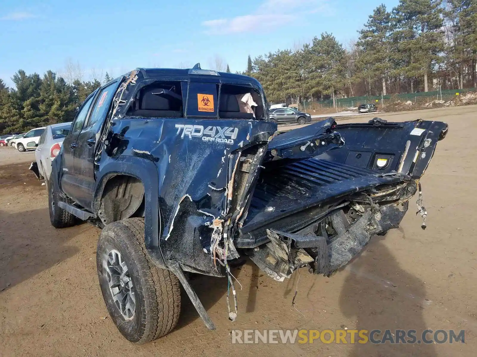 3 Photograph of a damaged car 5TFCZ5AN0KX171402 TOYOTA TACOMA 2019