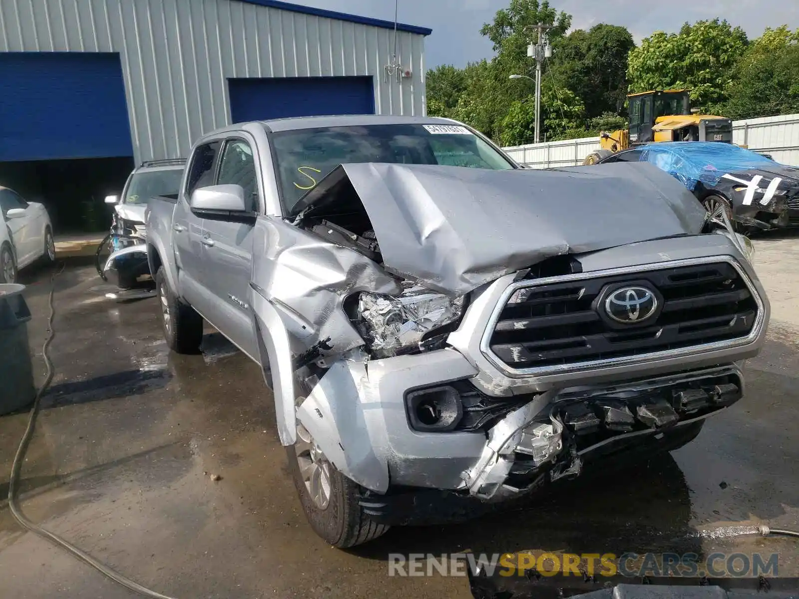 1 Photograph of a damaged car 5TFCZ5AN0KX173800 TOYOTA TACOMA 2019