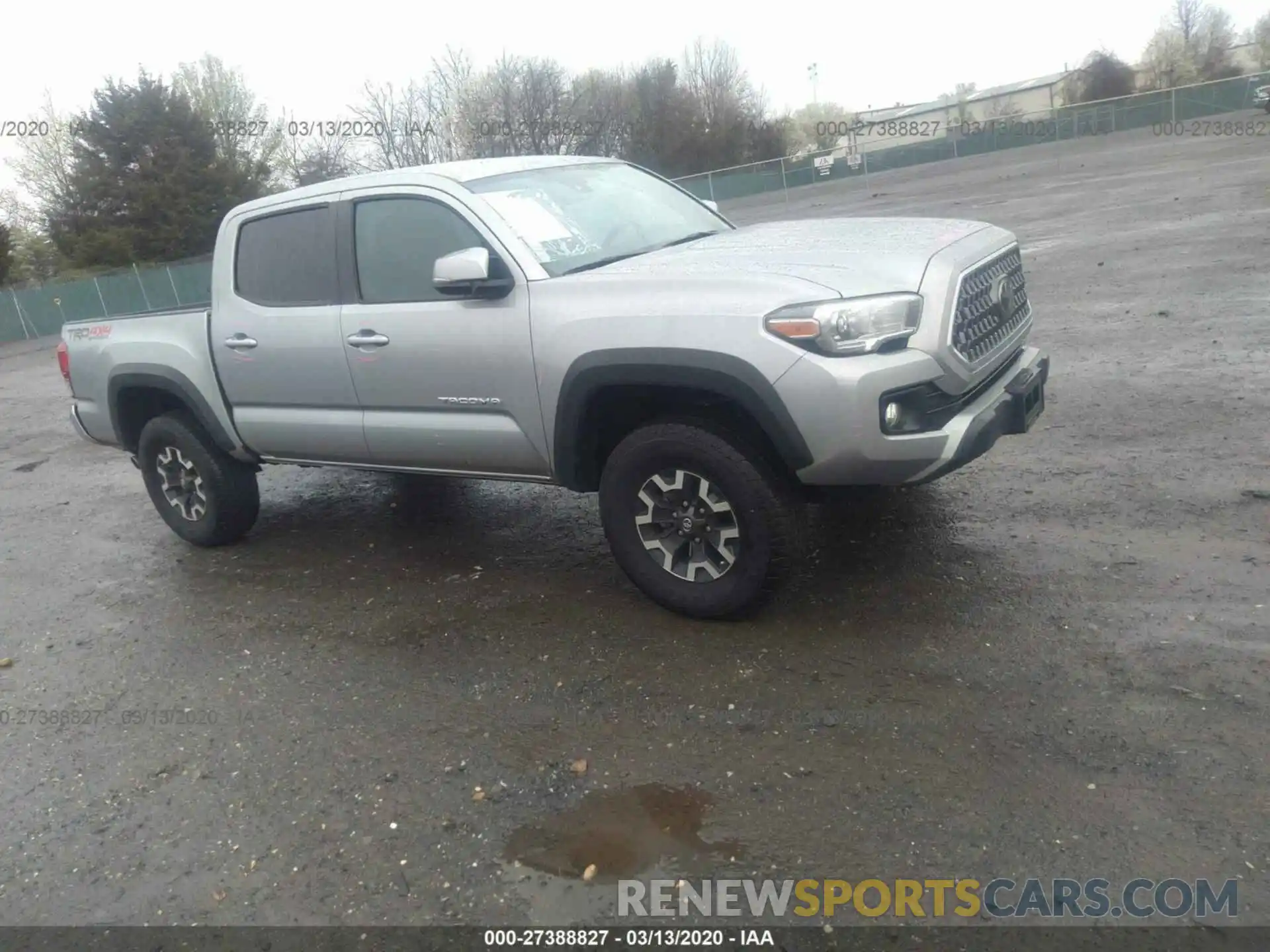 1 Photograph of a damaged car 5TFCZ5AN0KX174350 TOYOTA TACOMA 2019