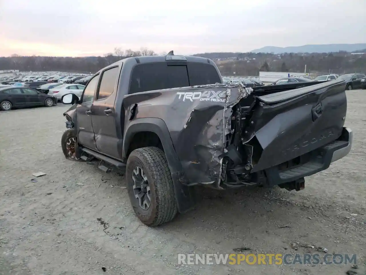 3 Photograph of a damaged car 5TFCZ5AN0KX178124 TOYOTA TACOMA 2019