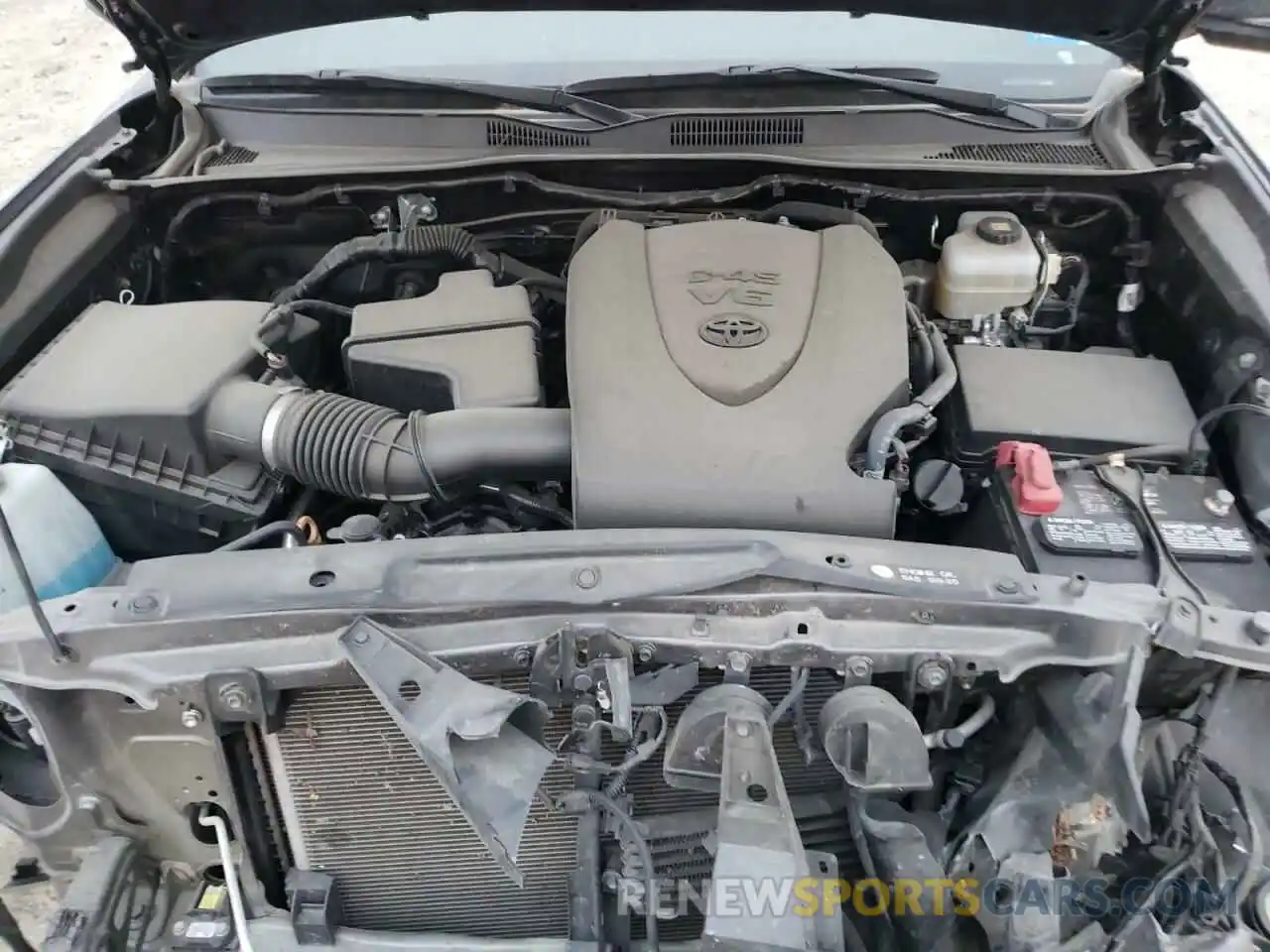 7 Photograph of a damaged car 5TFCZ5AN0KX178124 TOYOTA TACOMA 2019