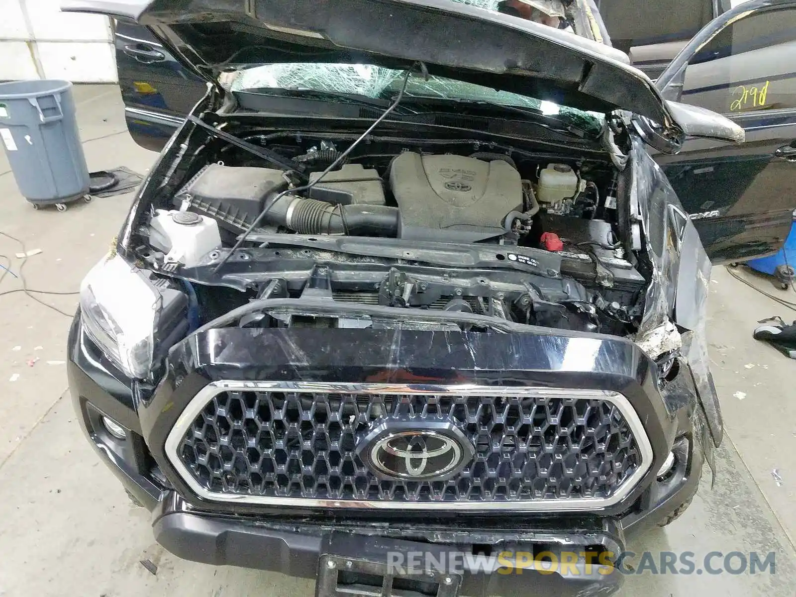 7 Photograph of a damaged car 5TFCZ5AN0KX179578 TOYOTA TACOMA 2019