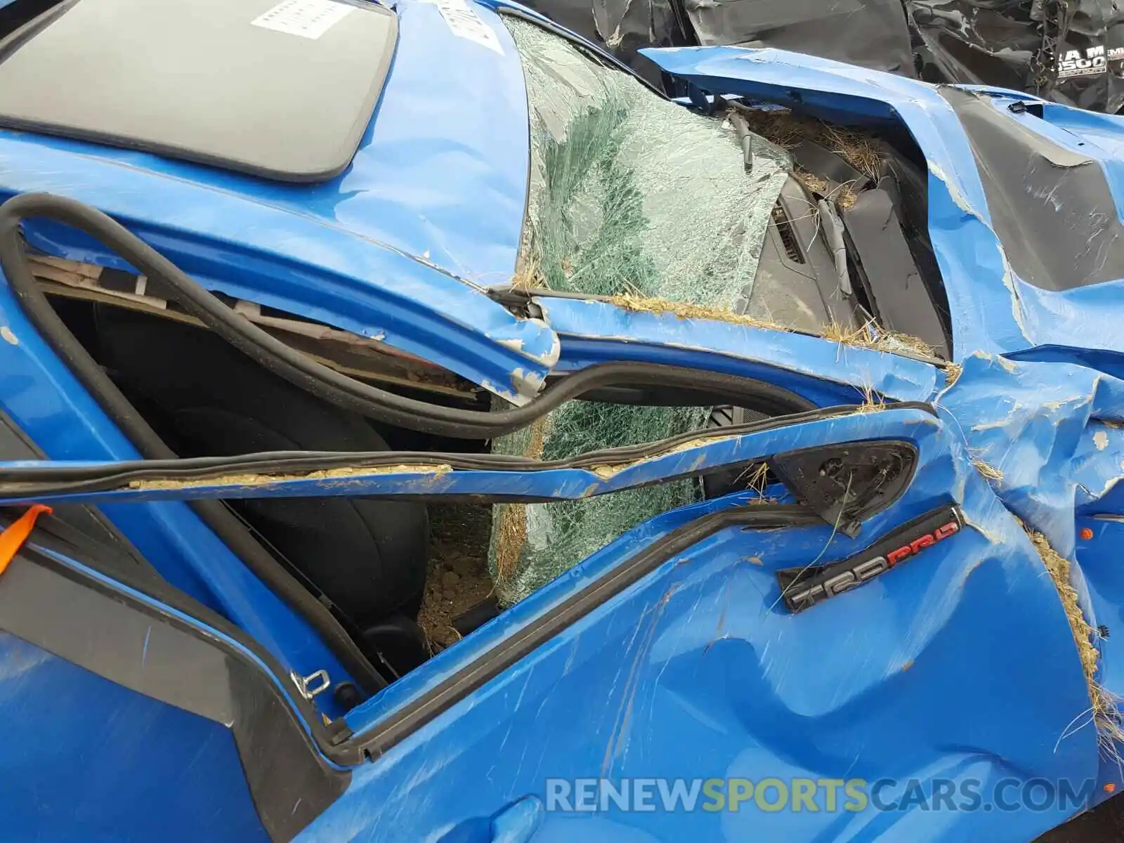 5 Photograph of a damaged car 5TFCZ5AN0KX180097 TOYOTA TACOMA 2019