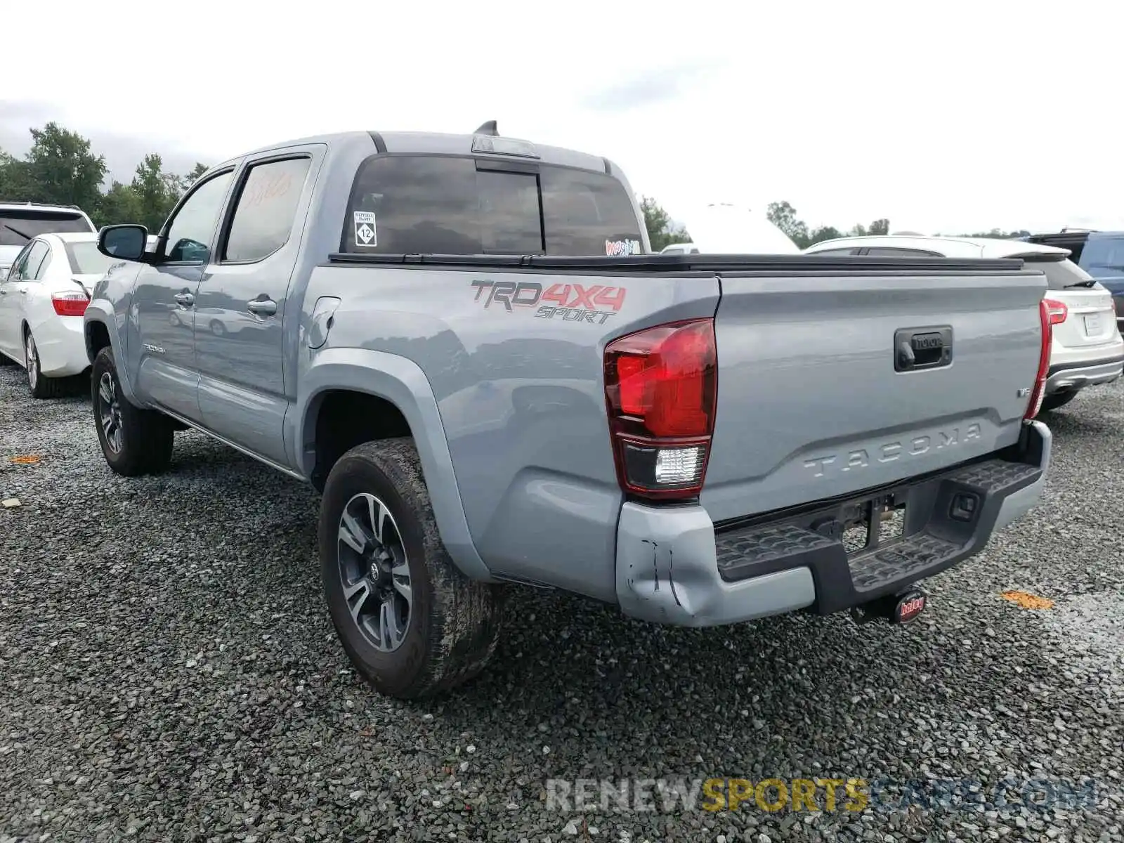 3 Фотография поврежденного автомобиля 5TFCZ5AN0KX183145 TOYOTA TACOMA 2019