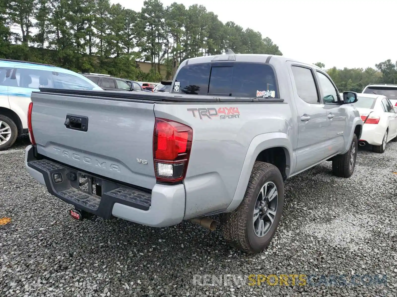 4 Фотография поврежденного автомобиля 5TFCZ5AN0KX183145 TOYOTA TACOMA 2019