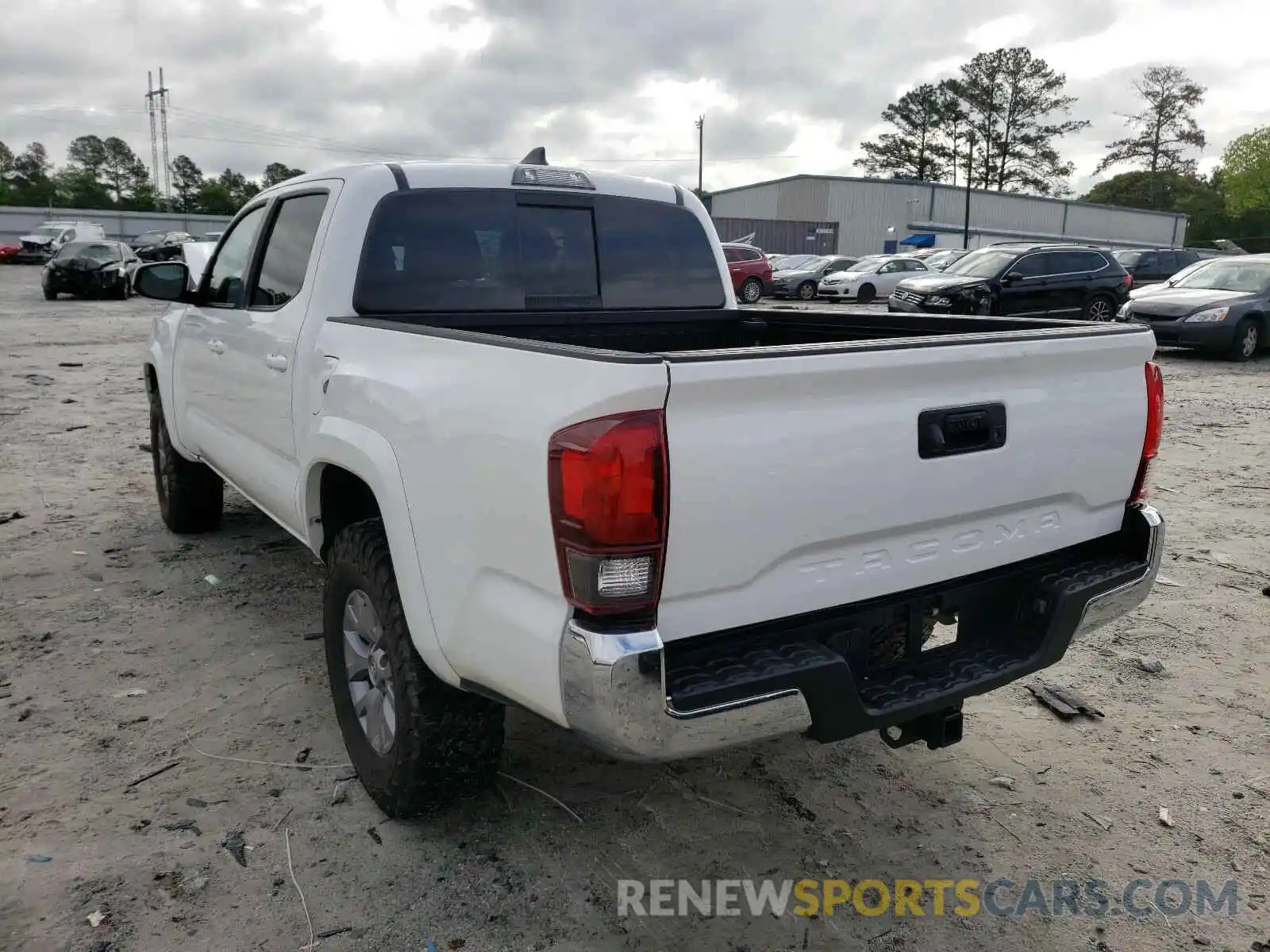 3 Photograph of a damaged car 5TFCZ5AN0KX186997 TOYOTA TACOMA 2019