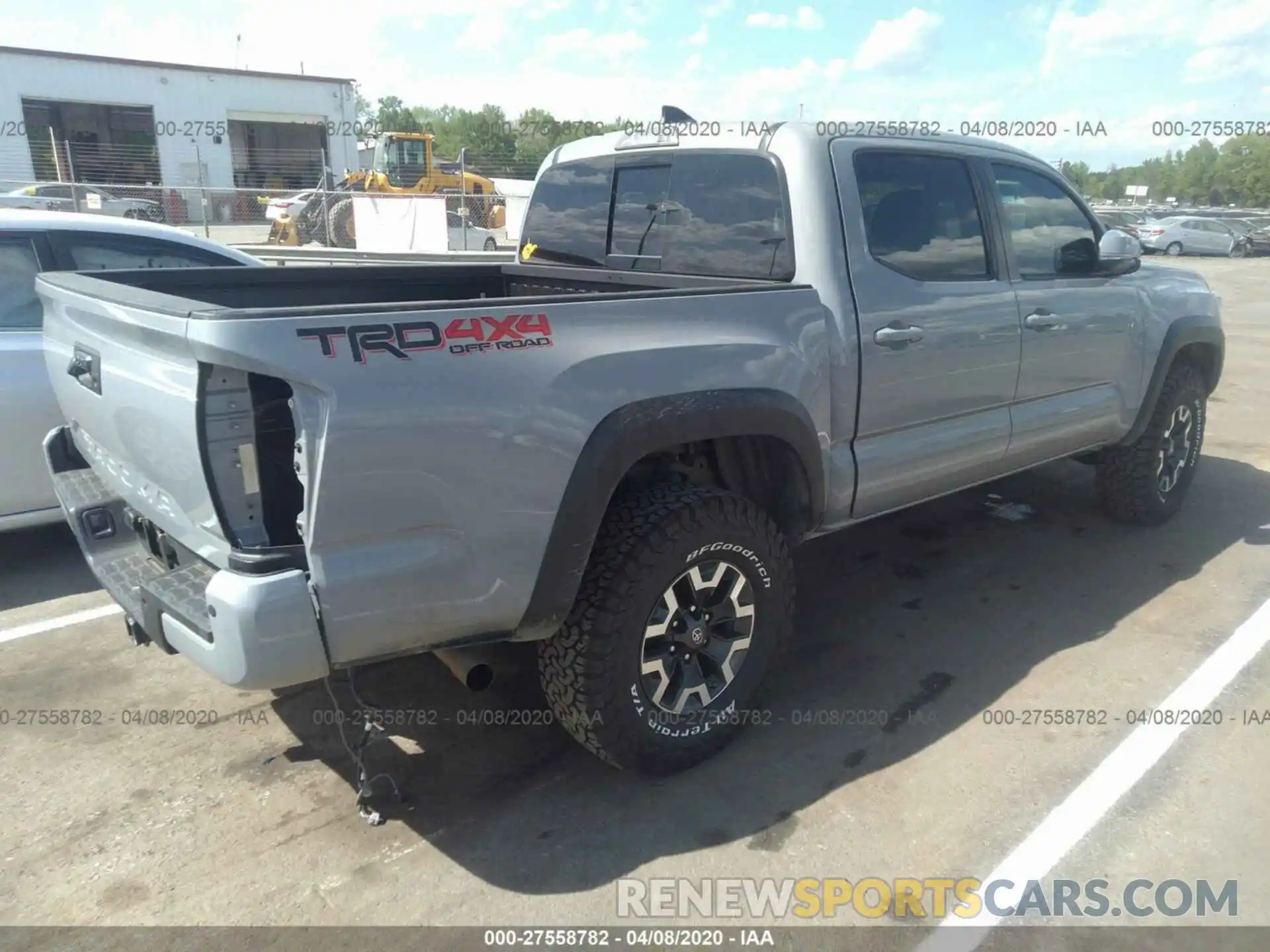 4 Фотография поврежденного автомобиля 5TFCZ5AN0KX188054 TOYOTA TACOMA 2019