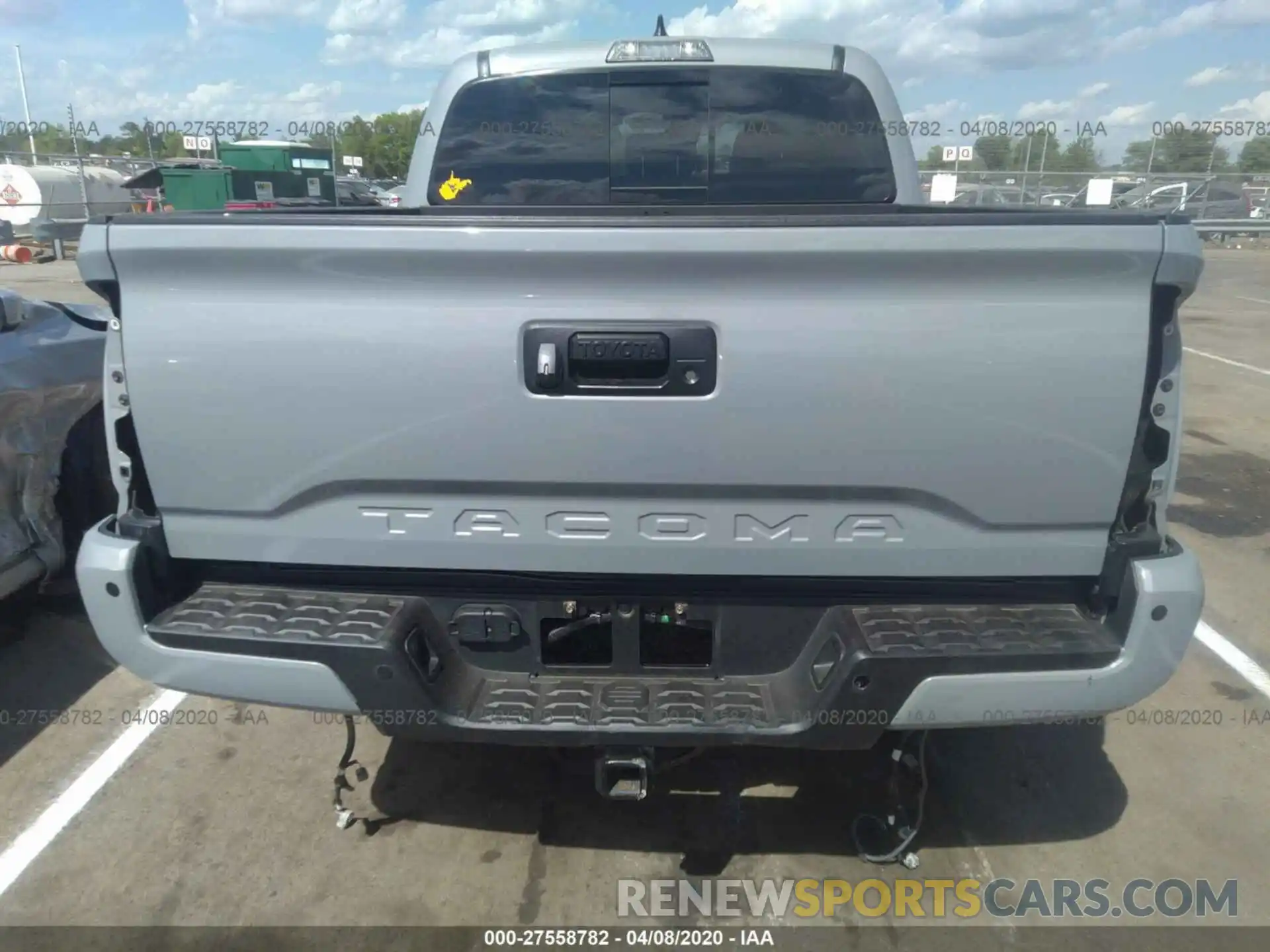 6 Photograph of a damaged car 5TFCZ5AN0KX188054 TOYOTA TACOMA 2019