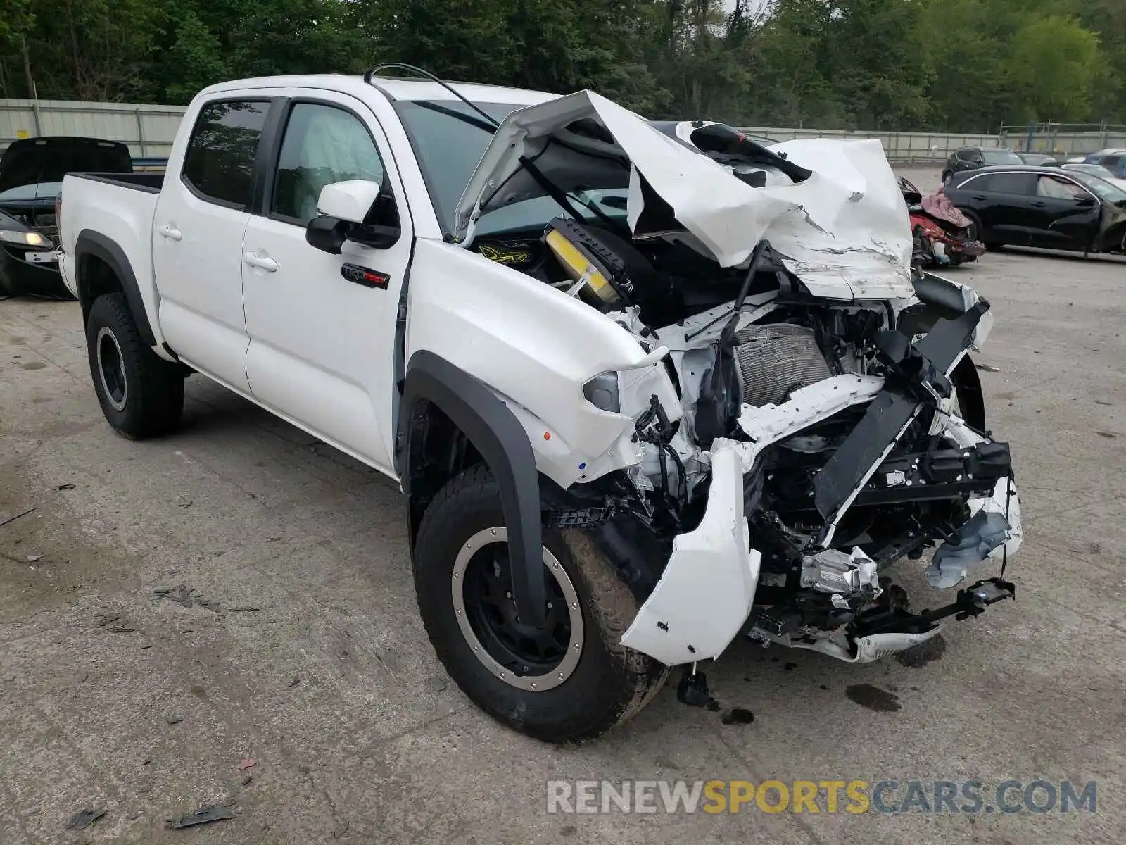 1 Photograph of a damaged car 5TFCZ5AN0KX188197 TOYOTA TACOMA 2019