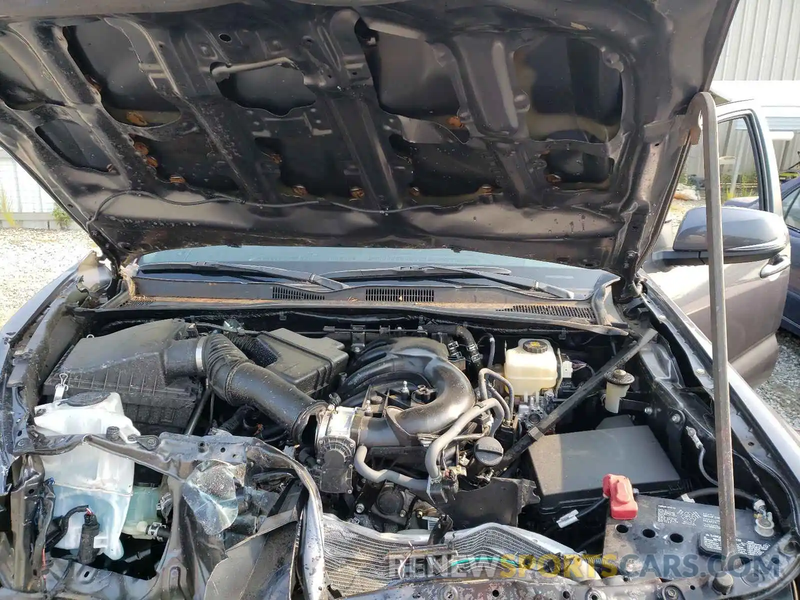 7 Photograph of a damaged car 5TFCZ5AN0KX188426 TOYOTA TACOMA 2019