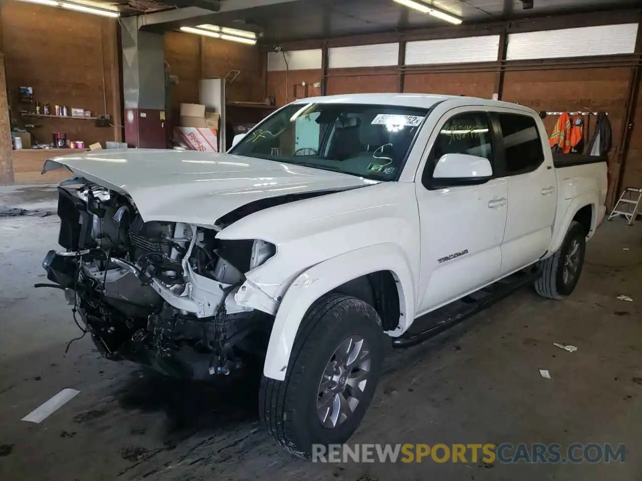 2 Photograph of a damaged car 5TFCZ5AN0KX192444 TOYOTA TACOMA 2019